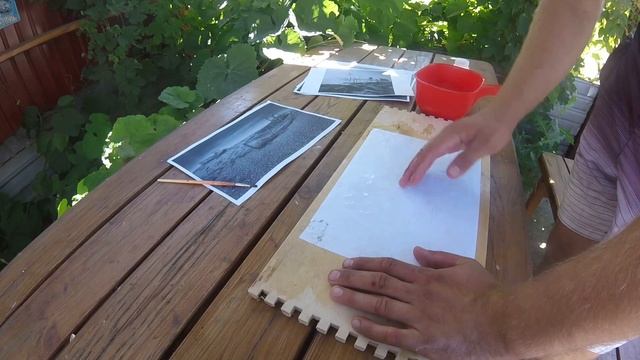 Переводим любую картинку на дерево с помощью акрилового лака