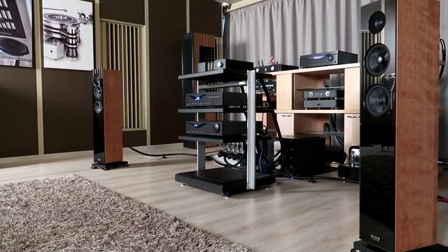 Прослушивание. Audio Physic Classic 12, Auralic Altair G1, Audia Flight FL Three S