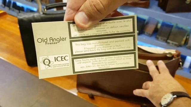 תיקי צד מעור למנהלים смотреть онлайн