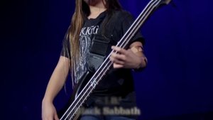 KORN - Tye Trujillo Solo Bass w/ Ray Luzier @Teatro Caupolicán, Santiago, Chile 21/04/2017