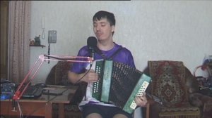 Детство. А я хочу, а я хочу опять. По крышам бегать, голубей гонять. Песня под гармонь