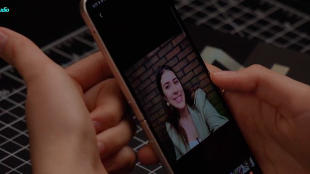 UNBOXING del Galaxy Z Flip 3 | Amelie Von смотреть онлайн