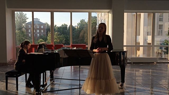 "Cпасибо, жизнь!" - песня из к/ф Карнавал, М. Дунаевский, исполняет Бондаренко Марина смотреть онлайн