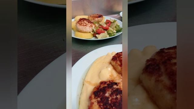 Мясные котлеты с вареной картошкой на сковороде,котлет тез ва осон тайерлаш,proper nutrition,еда, смотреть онлайн