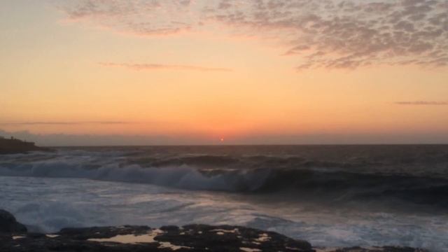 Закат у штормового моря. Крым смотреть онлайн