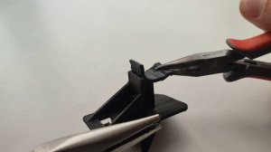 Фиксатор упора капота для Toyota Avensis