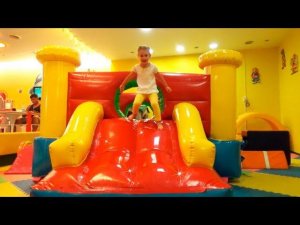 Развлечения для детей Алина на супер Детской площадке Indoor Playground for kids  Fun Play Area