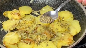 2 картошки, 2 яйца! Быстрый и простой рецепт. Это самая вкусная картошка, которую я ела!