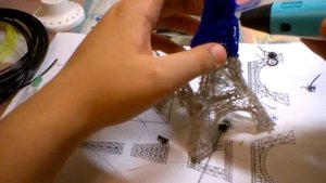 Рисуем Эйфелеву башню 3D ручкой.