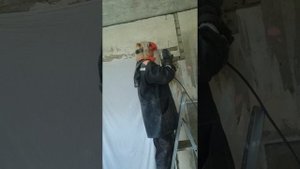 Девушки и женщины, всё получится.... работа с перфоратором