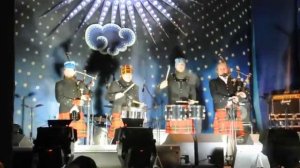 Путешествие в Рождество. Волынщики City Pipes на Театральной площади в Москве 7.01.2015