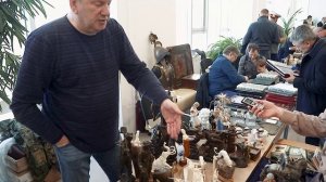 Любители антиквариата со всей Сибири привезли в Новосибирск свои сокровища