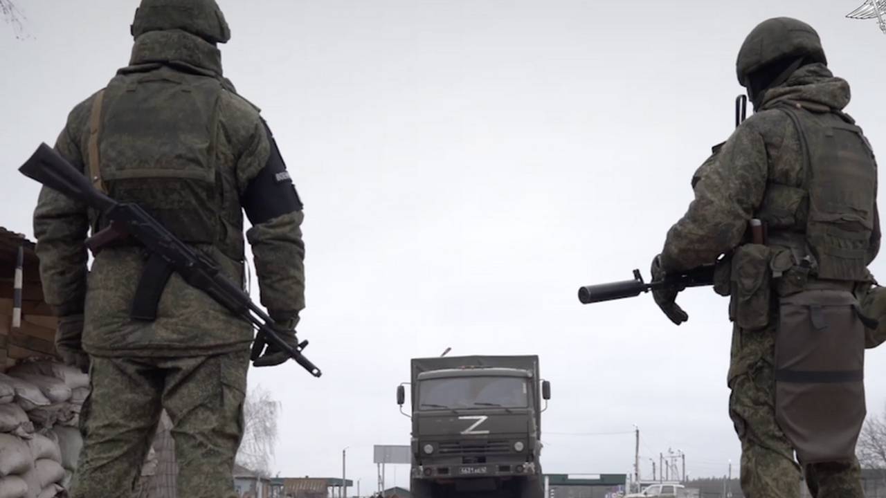 кто принимает решения о поставках оружия Украине в Британии | новости