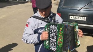 «Матаня» в исполнении Василия Анатольевича Шумского. Сквер гармонистов, г. Орёл, 25.04.2021 г.