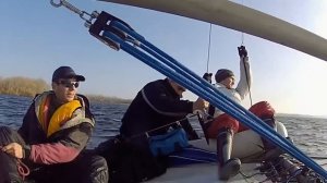 Парусный катамаран "Торнадо" VS туристический надувной "Alpiro"