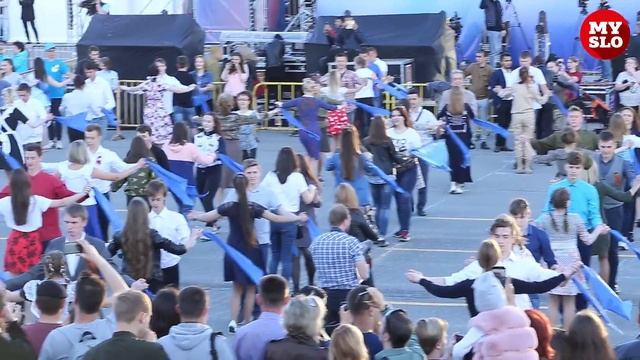 Акция "Синий платочек Победы" в Туле смотреть онлайн