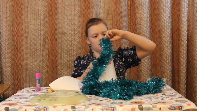 Ёлочка из мишуры