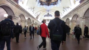 Метро Комсомольская в час-пик