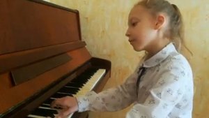 Р. Шуман Вальс из сюиты "Детский бал" (2ая партия)