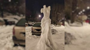 Фактория: Живописные способы украсить сугроб.
#Развлекательно
#Фактория