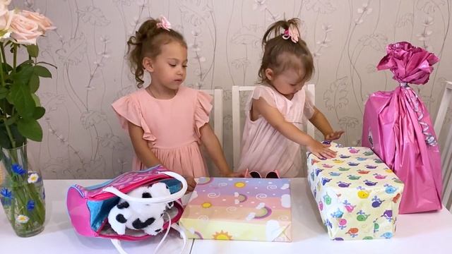 СЮРПРИЗЫ НА ДЕНЬ РОЖДЕНИЯ МИЛАНЫ 2 года ? Как мы отметили? Распаковка подарков смотреть онлайн