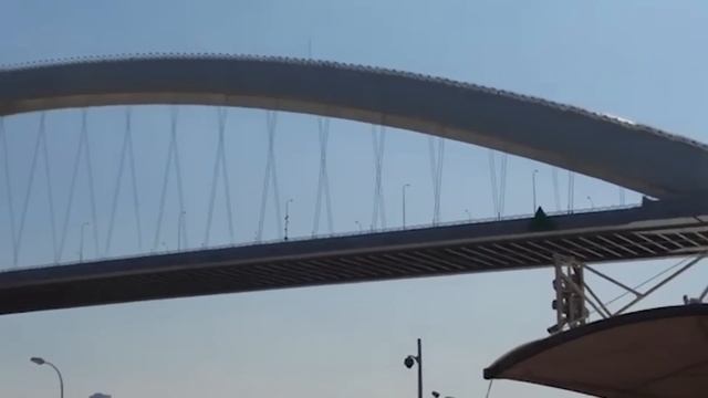 20 Unbelievable Bridges in The World смотреть онлайн