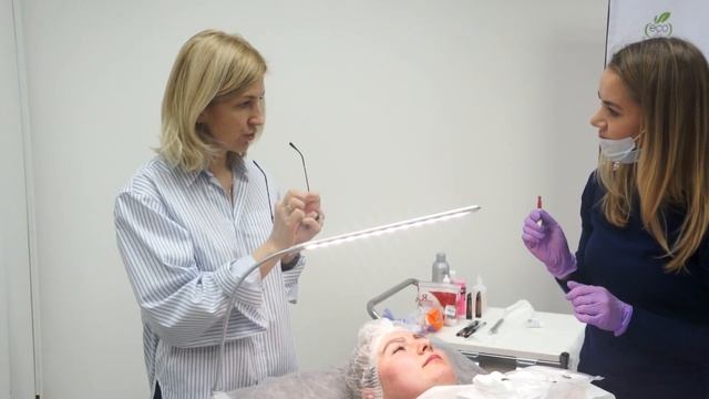 Обучение у Ирины Гейман, фрагмент записи с курса Микроблейдинг базовый