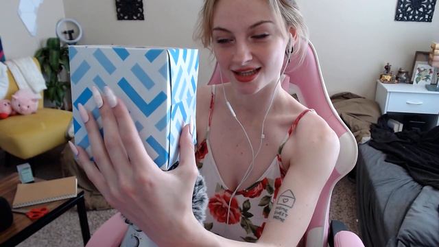 Kristina Uoker Uxrinova video Retro nudist porno