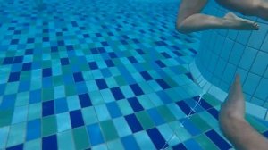 SWIMTRAINER в бассейне. Малышке 1 год 11 месяцев