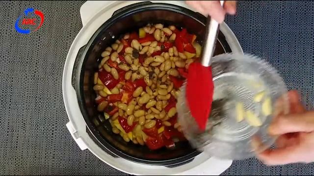 Овощное рагу с фасолью и куриной грудкой в ARC–QDL 514D смотреть онлайн