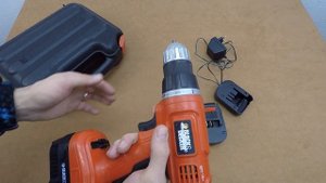 Шуруповёрт Black&Decker EPC12 (Кейс, шурик, 2 аккумулятора, зарядка)