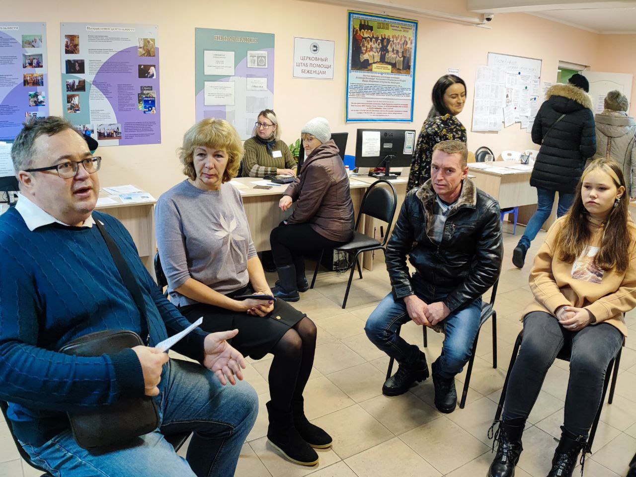 Психологи и волонтеры НИУ «БелГУ» работают в церковном штабе беженцев