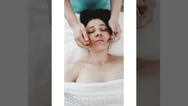 Массаж лица (коррекция овала лица)