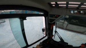 Мини погрузчик JCB и экскаватор погрузчик NH 90b чистка улиц от снега