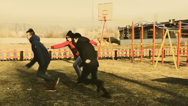 КАПА РАССТРОЕНА/Потеряла Своих Друзей смотреть онлайн