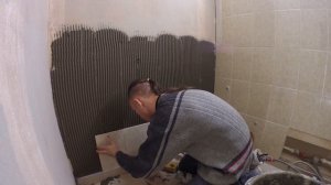 Укладка плитки в туалете за 10 минут. МЕГАстройка: №13 Санузел от профана.л.