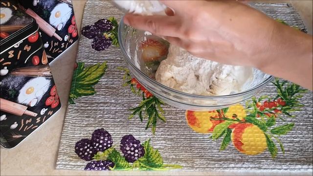 Пирожки КАК ПУХ на кефире в духовке с капустой и яйцом. Рецепт вкусных пирожков смотреть онлайн