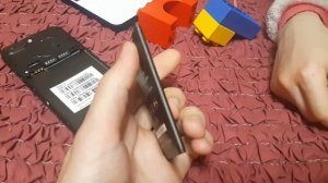 Вздулась батарея телефона