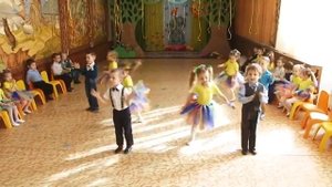 ТАНЕЦ "ХВОСТИКИ КАК БАБОЧКИ"