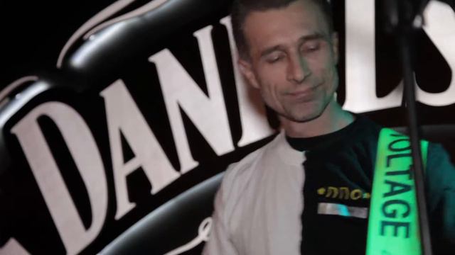 2песня шар голубой смотреть онлайн