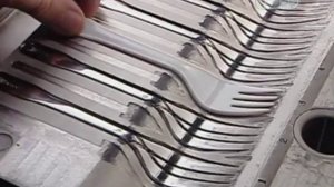 как делают пластиковая посуда