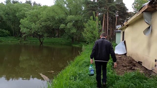 Заливаем хлореллу в Дмитрове - в пруд на улице Зеленой, к дню эколога смотреть онлайн