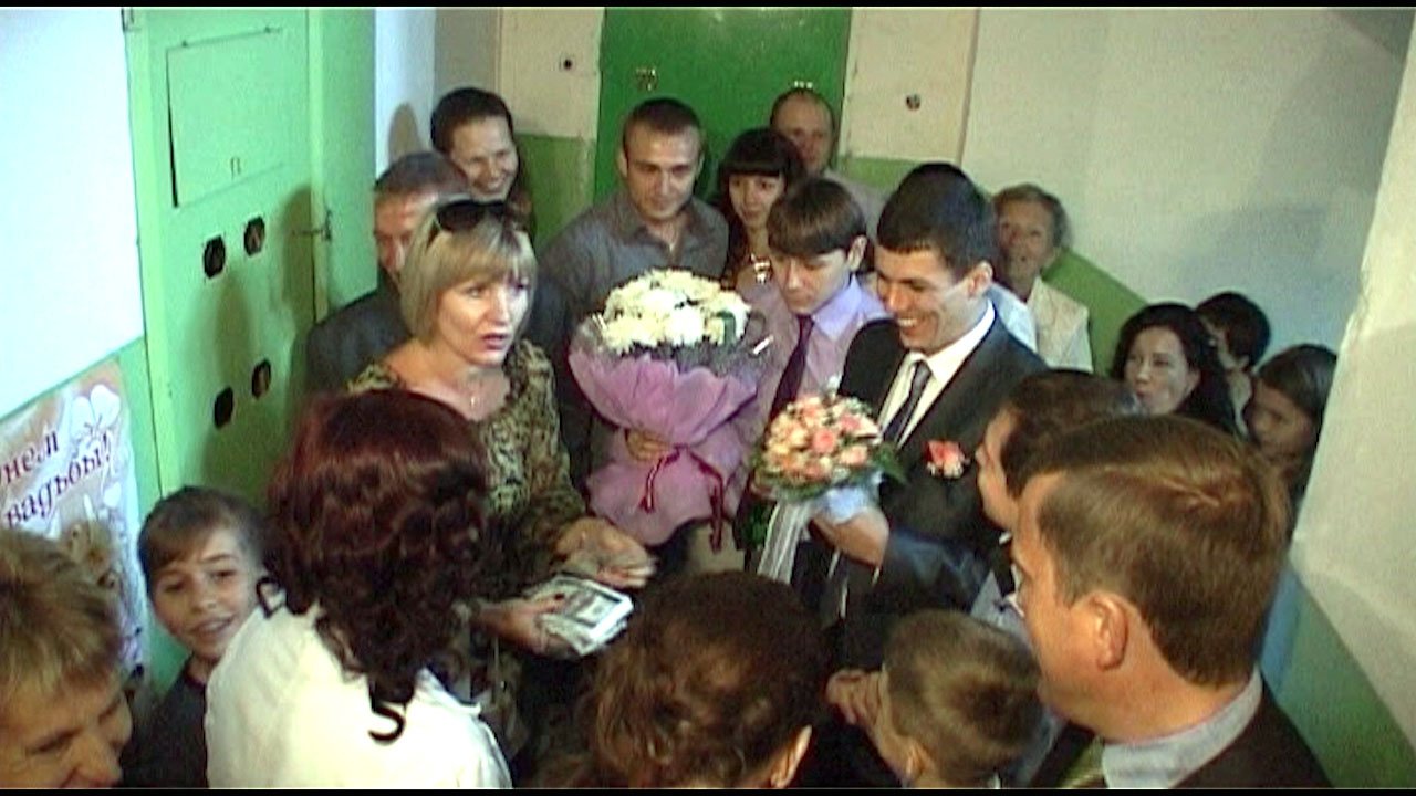 Испытание жениха, выкуп невесты на свадьбе смотреть онлайн