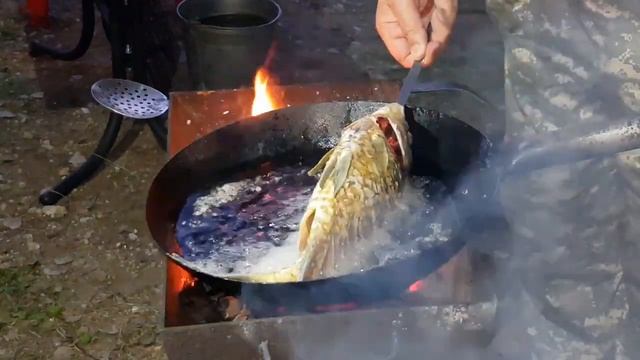 Карась под кисло-сладким соусом  #Китайскаякухня #Восточнаякухня #Азиатскаякухня #ДегустаторТолстов