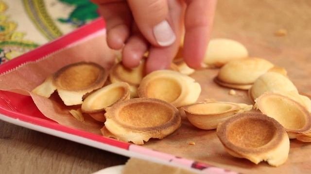 ORESCHKI - ZAUBERNÜSSE - RUSSISCHE KARAMELLKEKSE - Орешки в электрической орешнице