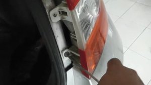 Skoda Octavia, как снять задний фонарь.