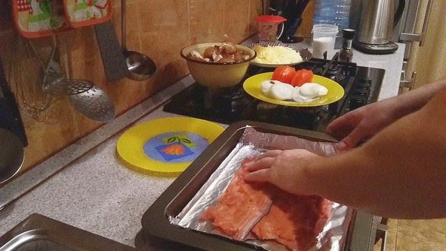 Горбуша запечённая с грибами ?? смотреть онлайн