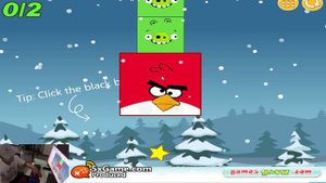 Angry Birds Pigs Out vs Angry Birds Kick Out Green Piggies - GIANT ROUND PIGGIES ROLLING ALL BIRDS!