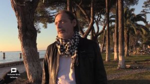 На набережной города Очамчыра открыли скульптурную композицию "На охоте"