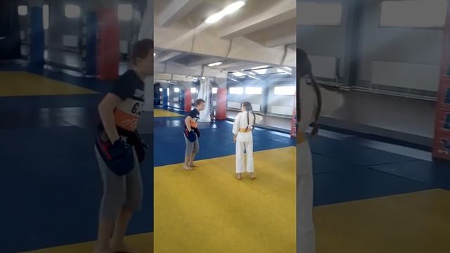 Маленькая тренировка смотреть онлайн